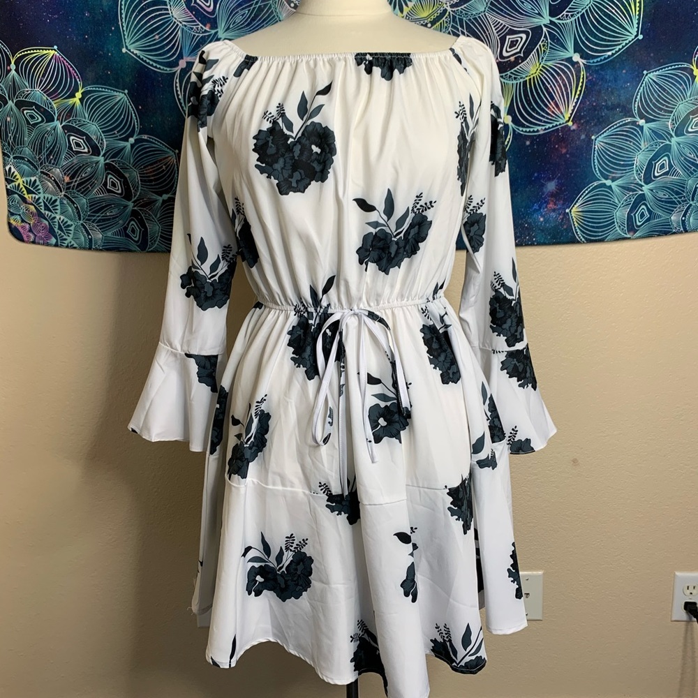 Floral along Sleeve Dress